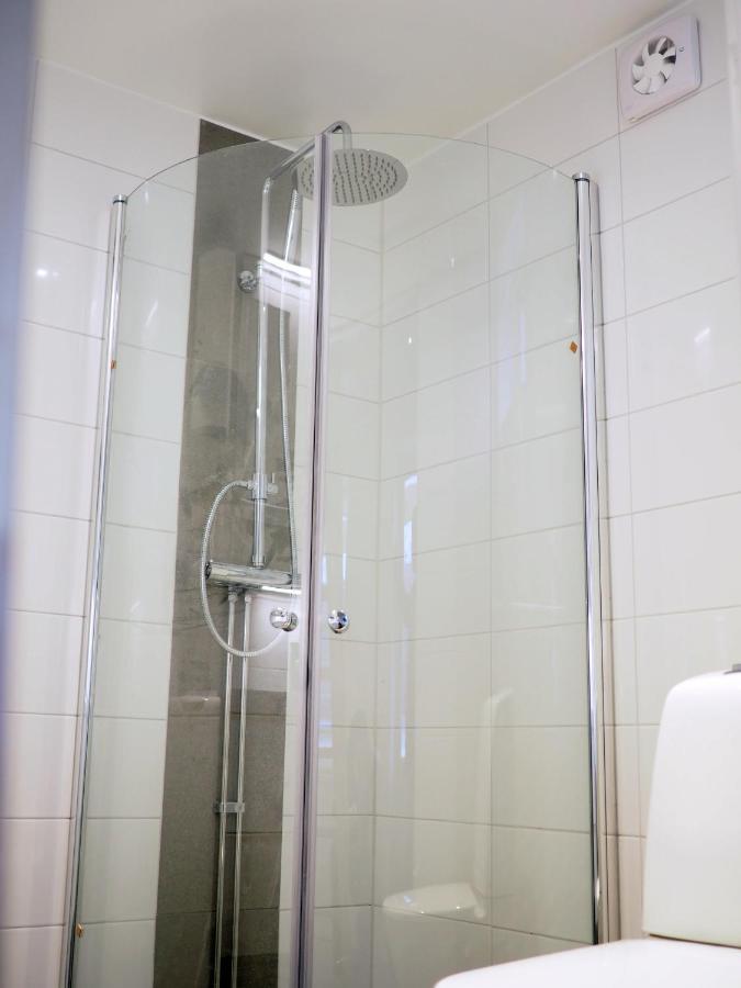 Kristina Attefall I Vaesterhaninge Eksteriør billede